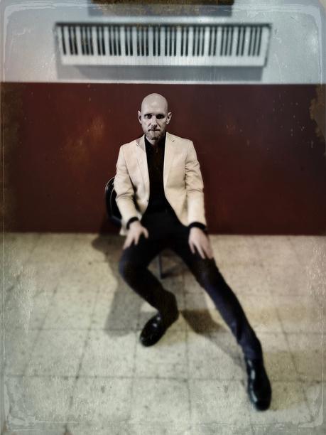 Estreno exclusivo del nuevo vídeo de A permanent shadow: ‘Beautiful people’