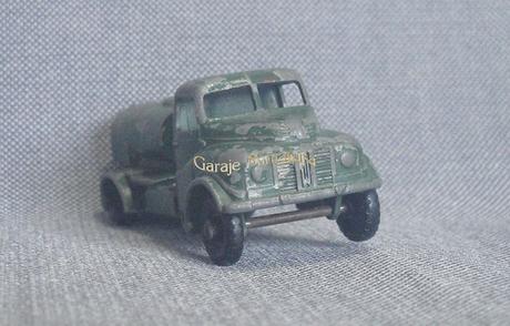 Camión militar cisterna Austin K9 de Matchbox Camión militar cisterna Austin K9 de Matchbox