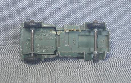 Camión militar cisterna Austin K9 de Matchbox Camión militar cisterna Austin K9 de Matchbox