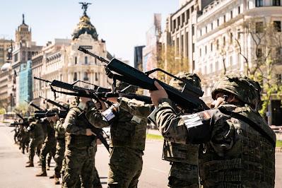 WAY DOWN (España, Francia; 2021) Intriga, Policíaco, Grandes Robos WAY DOWN (España, Francia; 2021) Intriga, Policíaco, Grandes Robos