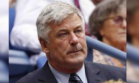 Presentan nueva demanda contra Alec Baldwin por disparo en rodaje