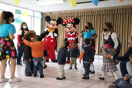 DIF Estatal lleva alegría a niñez en condición de orfandad