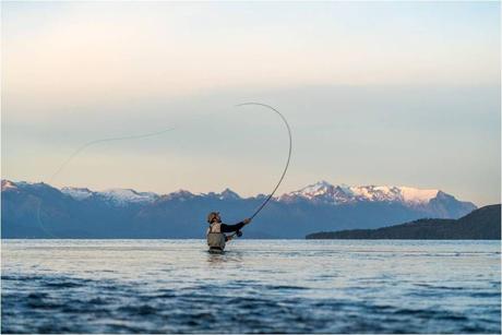 Pesca con Devolución en Patagonia: una experiencia única en escenarios interminables