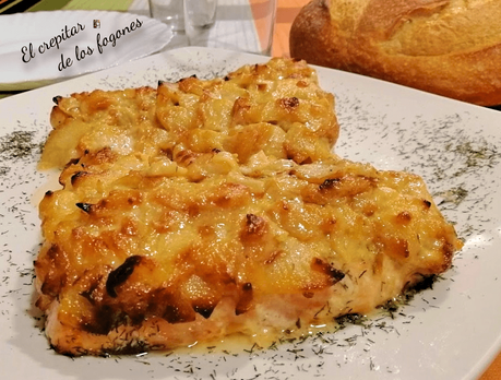 PASTEL INVERTIDO DE MANZANA CARAMELIZADA CON MERMELADA DE MELOCOTÓN pastel invertido de manzana