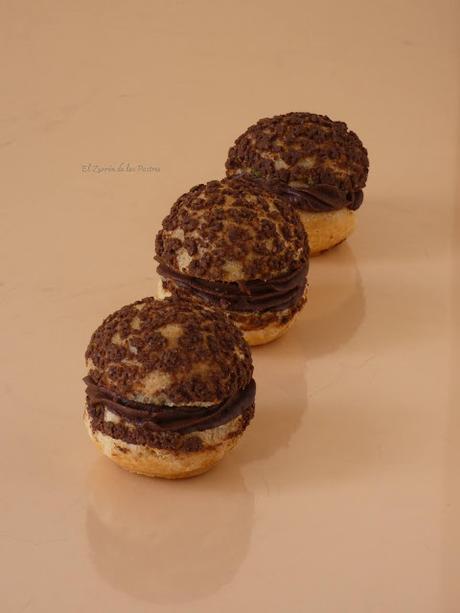 Profiteroles con craquelín Chocolate y Naranja Profiteroles con craquelín Chocolate y Naranja