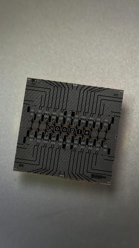 Background Qubit Chip