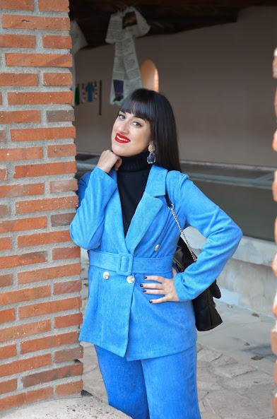 Traje azul cielo Traje azul cielo