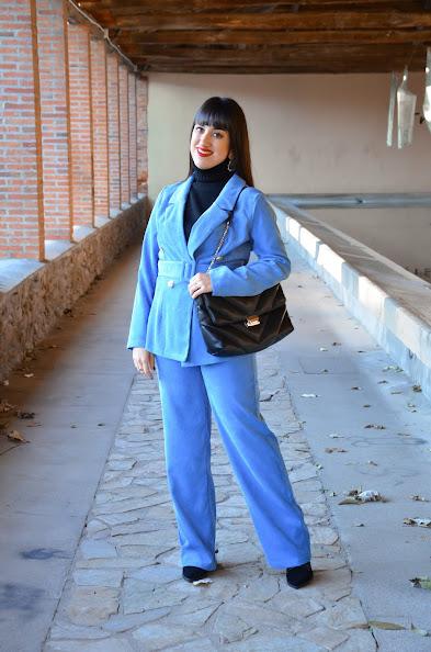 Traje azul cielo Traje azul cielo