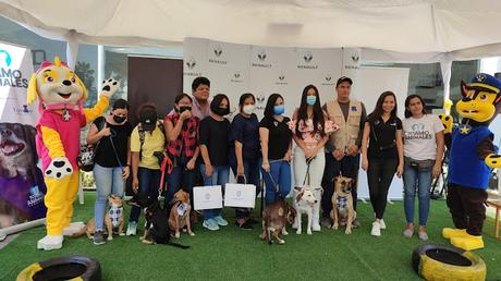 RENAULT GUAYAQUIL APOYA  LA LABOR REALIZADA POR  FUNDACIONES DE RESCATE ANIMAL