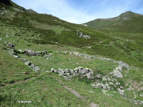 Tonín-Valle del Cuadro-Valverde-Valle de Aguazones-Valle de Riaño