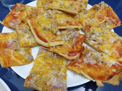 Pizza casera con masa de harina de garbanzo