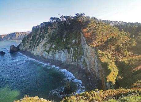 De la Regalina a la Punta Perceberos (Senda Costera en torno a Cadavedo) De la Regalina a la Punta Perceberos (Senda Costera en torno a Cadavedo)