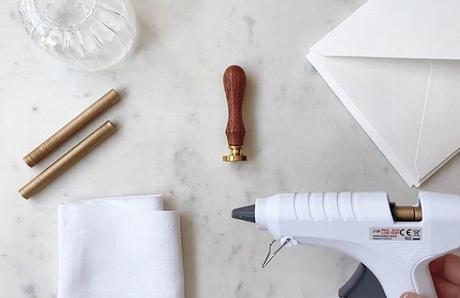 Cómo usar un sello de lacre paso a paso, por Marmarina