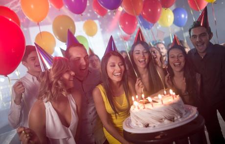 Los españoles cantamos mal el 'Cumpleaños feliz' | Verne EL PAÍS