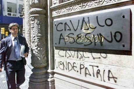 El corralito mató el sueño argentino de estabilidad