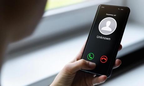 Señales para identificar una llamada fraudulenta y consejos para protegerse de estas