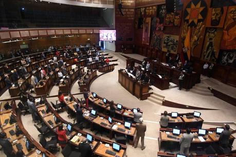 Ecuador: Tramitan incluir la violación como causa legal de aborto