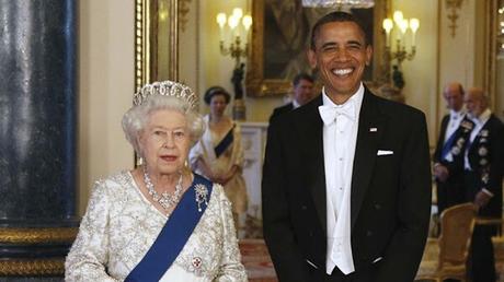 #REALEZA  |  La #reina Isabel II despidio a Obama de una cena oficial
