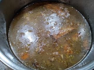 FONDO OSCURO (CALDO, CONSOMÉ)