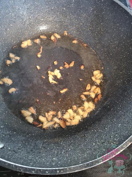 ALUBIAS CON ALMEJAS Y GAMBAS