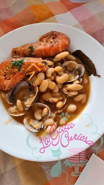 ALUBIAS CON ALMEJAS Y GAMBAS