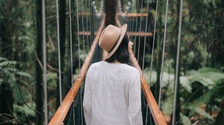 La vida es lo que nos ocurre mientras hacemos otros planes. La vida es lo que nos ocurre mientras hacemos otros planes.