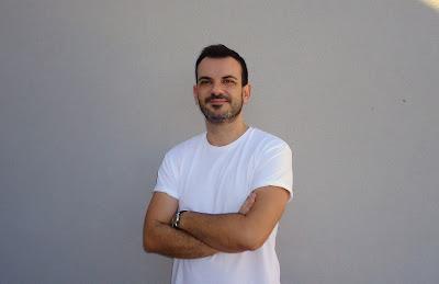 SOBRE LOS MUERTOS DE LAS GUERRAS TIENEN LOS PIES DESCALZOS