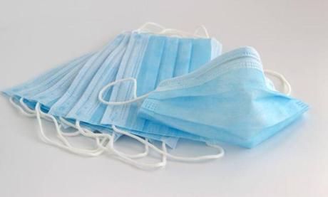Hacienda prorroga el IVA superreducido para las mascarillas quirúrgicas hasta junio de 2022