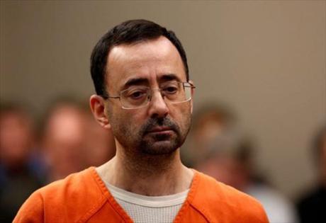 Caso Larry Nassar: Gimnastas acuerdan pago de 380 millones dólares por abusos del médico