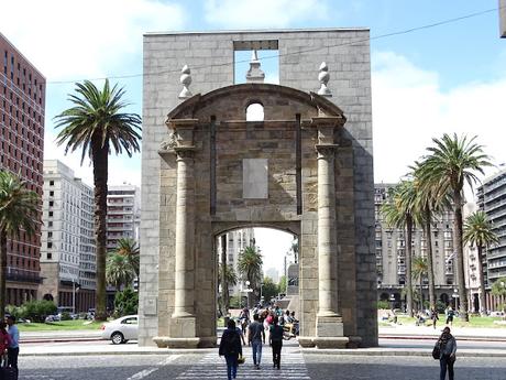URUGUAY: EN LA CIUDAD DE MONTEVIDEO I URUGUAY: EN LA CIUDAD DE MONTEVIDEO I