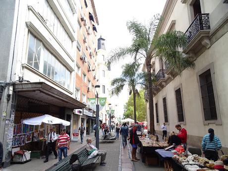 URUGUAY: EN LA CIUDAD DE MONTEVIDEO I URUGUAY: EN LA CIUDAD DE MONTEVIDEO I