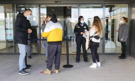 El SEPE avisa de los recargos por cobrar indebidamente un mes de la prestación por desempleo o el subsidio