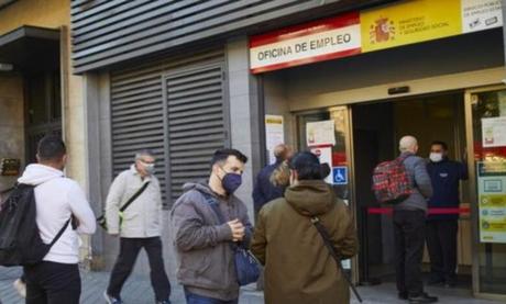 Subsidios por desempleo del SEPE: ¿cuáles son los plazos, cuándo caducan y cómo se renuevan?