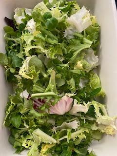 ENSALADA CON VIEIRAS Y PIÑA