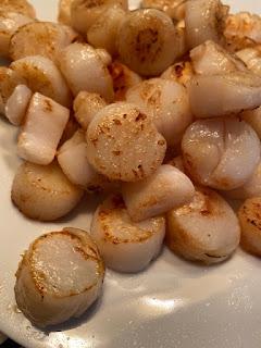 ENSALADA CON VIEIRAS Y PIÑA