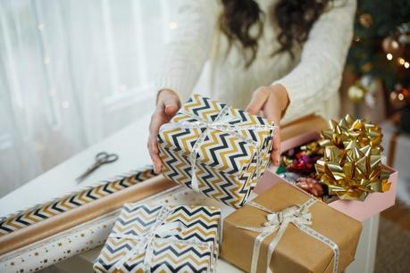 ideas de Regalos de navidad para mujer y padres 2021 regalos de navidad con dibujos
