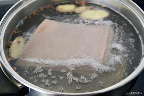 Panceta de cerdo crujiente estilo cantonés