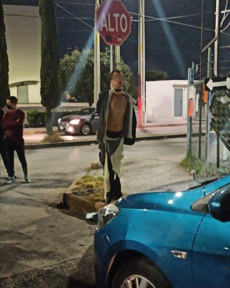 Golpean y amarran a un hombre en la colonia Prados