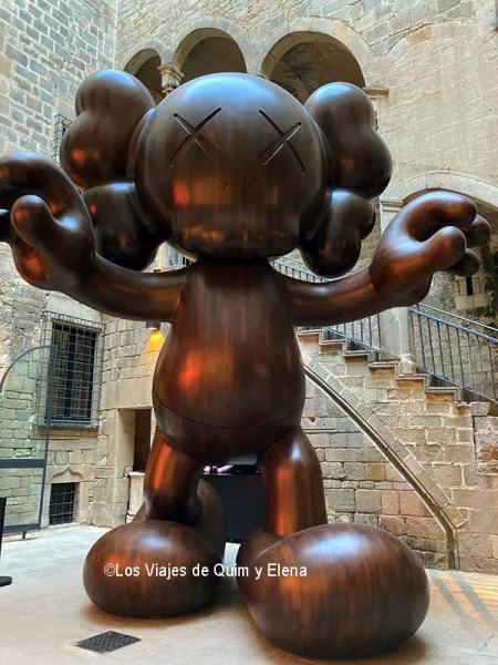 Figura de Kurf de Kaws