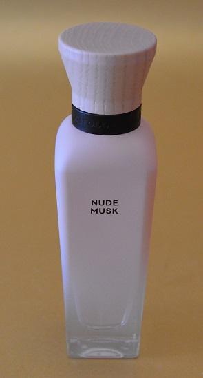 El Perfume del Mes – “Nude Musk” de ADOLFO DOMINGUEZ