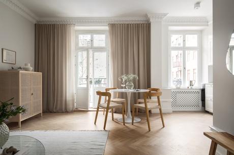 delikatissen scandinavian classic interiors nordic classic decor hard wood floor scandinavian elementos decoración clásicos decoración sueca siglo xx decoración nórdica clásica decoración elegante classic decor  