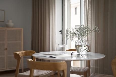 delikatissen scandinavian classic interiors nordic classic decor hard wood floor scandinavian elementos decoración clásicos decoración sueca siglo xx decoración nórdica clásica decoración elegante classic decor  