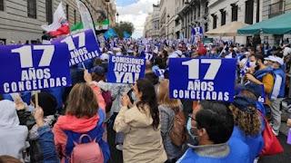 Los que ganan y los que pierden la lotería.