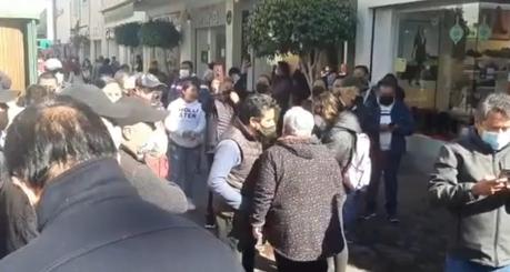 Comerciantes antorchitas insisten en invadir calles del Centro