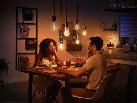 Philips Hue permite ambientar los espacios de tu hogar para cada momento y actividad, añadiendo un toque de estilo y diseño
