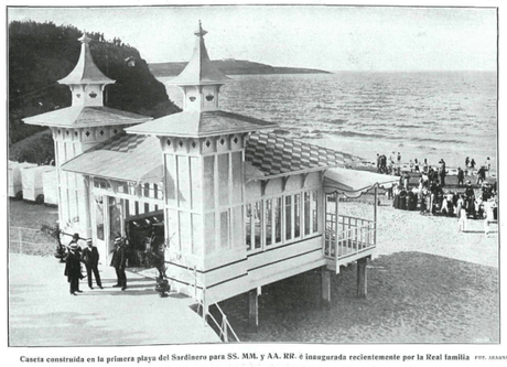 1914:Caseta construida en la primera playa del Sardinero para SS. MM. y AA. RR