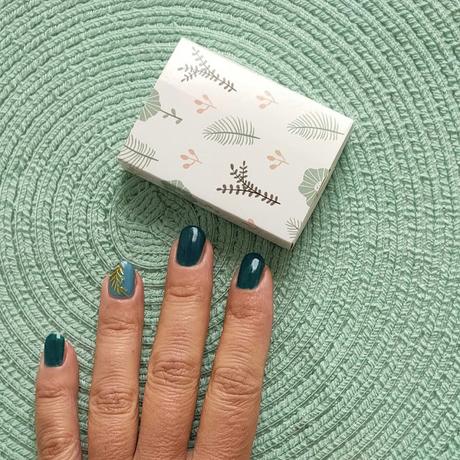 Tres manicuras de invierno resultonas y fáciles Tres manicuras de invierno resultonas y fáciles