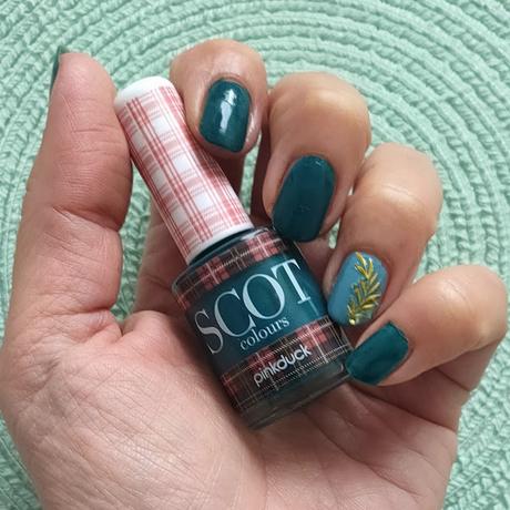 Tres manicuras de invierno resultonas y fáciles Tres manicuras de invierno resultonas y fáciles