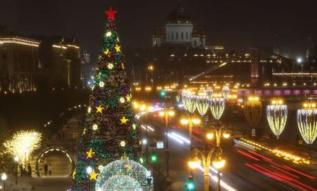 La luz desciende este lunes de los 100 euros el MWh, su precio más bajo en casi dos meses