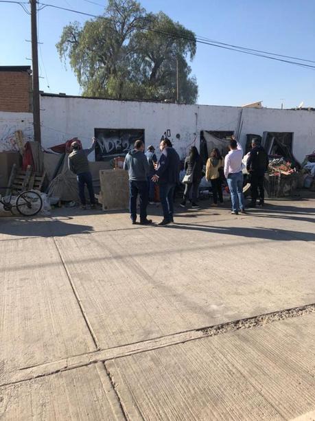 DIF Municipal rescata a tres menores que vivían en un basurero en la Torres Bodet